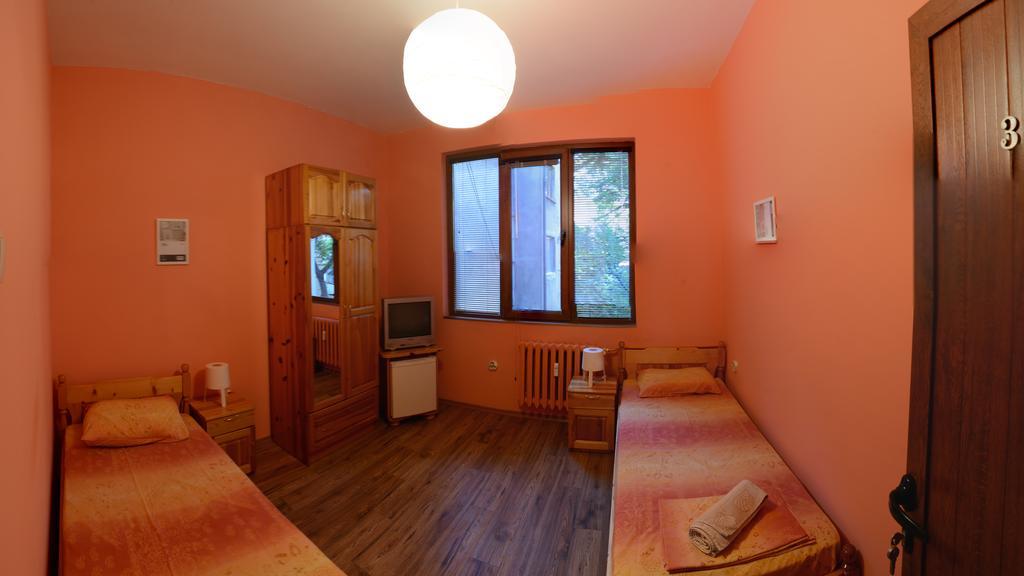 Peter Pan Hostel Sofia Exterior photo
